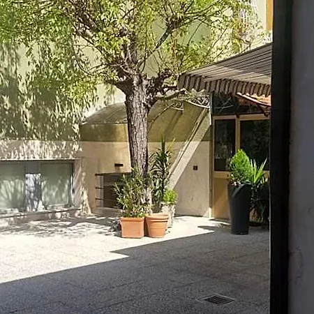 Sansiromilano Beboscar It Bed & Breakfast